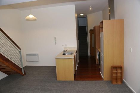 Photo of property in Metro Apartments, 13/220 Thorndon Quay, Pipitea, Wellington, 6011