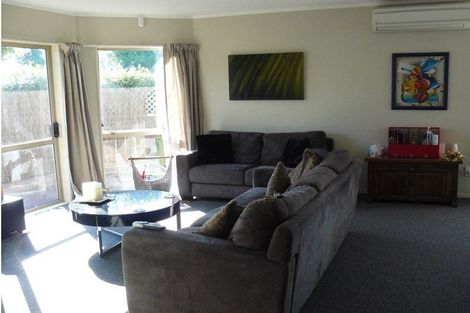 Photo of property in 36b Aquarius Drive, Kawaha Point, Rotorua, 3010
