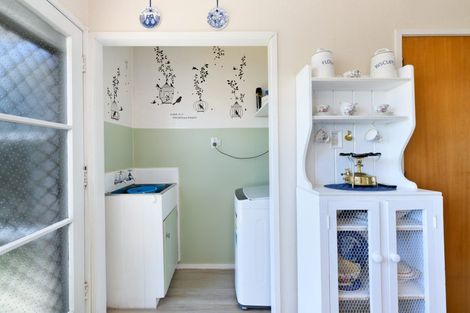 Photo of property in 15 Abel Tasman Avenue, Henderson, Auckland, 0610