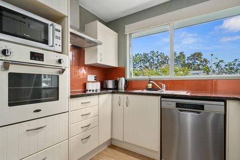 Photo of property in 24 Alice Street, Riverhead, 0820