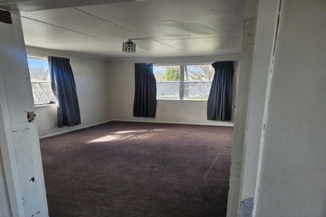 Photo of property in 70 Sedcole Street, Pahiatua, 4910