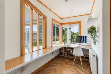 Photo of property in 25 Glen Almond Street, New Plymouth, 4310