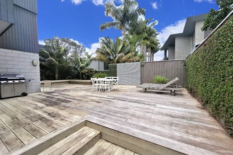 Photo of property in 6/37 Hauraki Road, Hauraki, Auckland, 0622