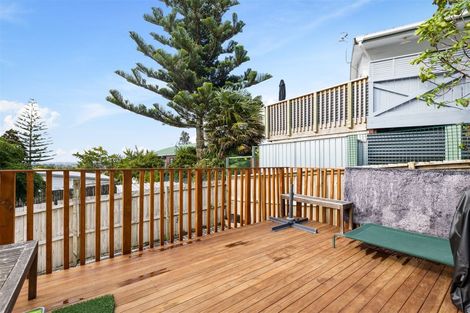 Photo of property in 8a Clearview Heights, Ranui, Auckland, 0612