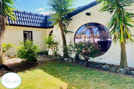 Photo of property in 11 Walter Strevens Drive, Conifer Grove, Takanini, 2112