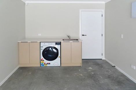 Photo of property in 7 John Reynolds Square, Hutt Central, Lower Hutt, 5010