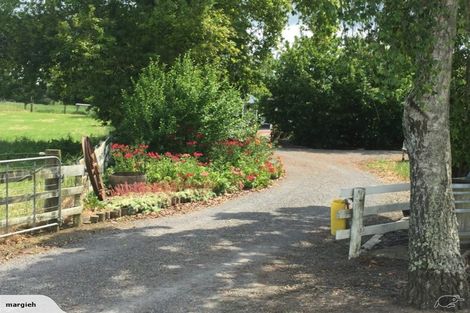 Photo of property in 121 Bolton Road, Morrinsville, 3371