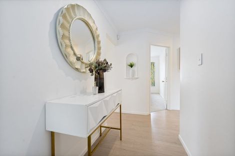 Photo of property in 2 Ferngrove Avenue, Ranui, Auckland, 0612