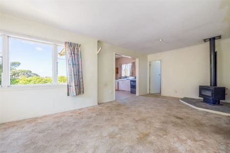 Photo of property in 46 Pekanga Road, Normandale, Lower Hutt, 5010