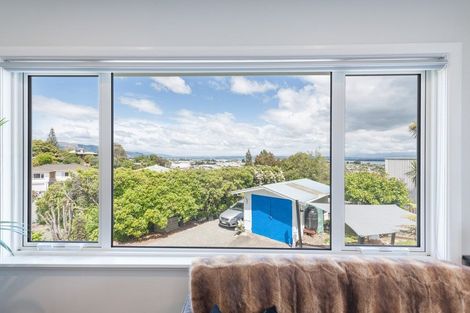 Photo of property in 33 Tosswill Road, Tahunanui, Nelson, 7011