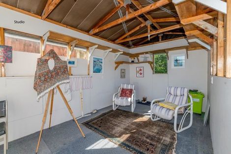 Photo of property in 22 Sunset Terrace, Waikanae Beach, Waikanae, 5036