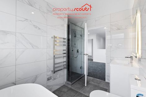 Photo of property in 103 Beach Haven Road, Beach Haven, Auckland, 0626