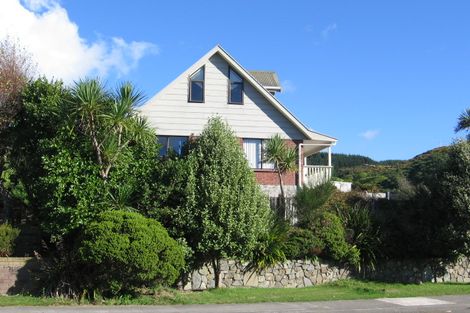Photo of property in 79 Halswater Drive, Churton Park, Wellington, 6037