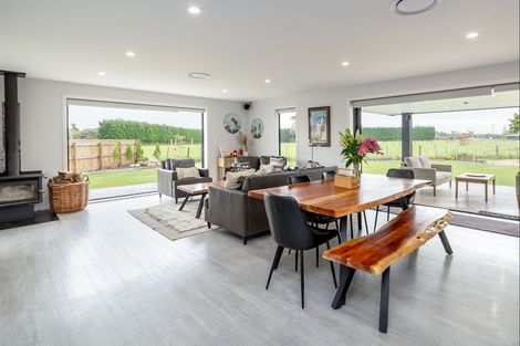 Photo of property in 8 Takahe Drive, Carterton, 5713