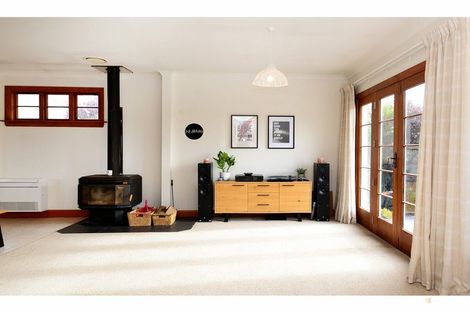 Photo of property in 17 Thackeray Street, Saint Andrews, 7988