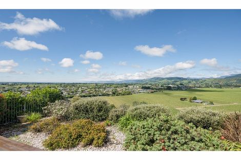 Photo of property in 23 Katania Heights, Brightwater, 7022