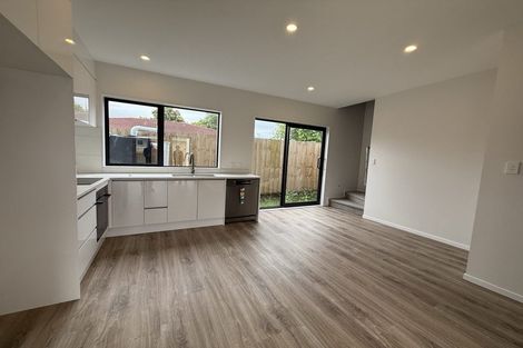 Photo of property in 13c John Walker Drive, Manurewa, Auckland, 2102