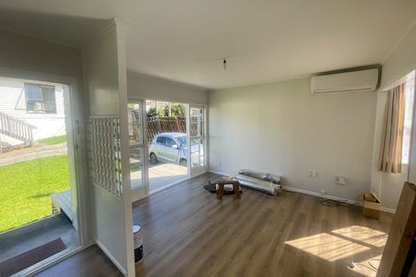 Photo of property in 23 Tomo Street, New Lynn, Auckland, 0600