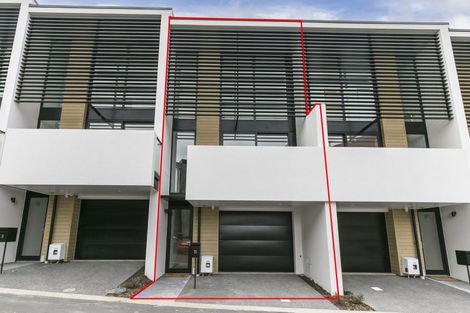Photo of property in 33 Erica Pabst Way, Island Bay, Wellington, 6023