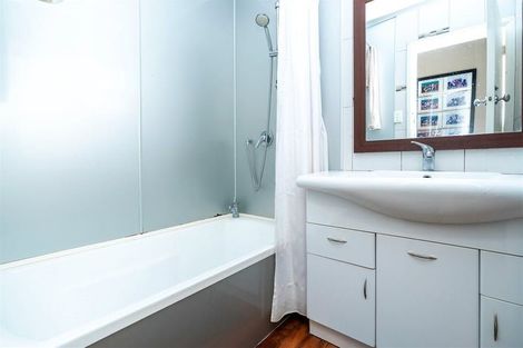 Photo of property in 18 Dowding Street, Melville, Hamilton, 3206