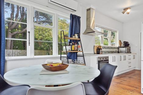 Photo of property in 11 Seddon Street, Naenae, Lower Hutt, 5011