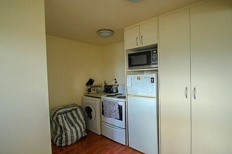 Photo of property in 4/39 Grafton Road, Roseneath, Wellington, 6011