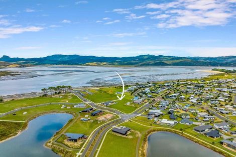 Photo of property in 4 Kotare Way, Matarangi, 3592