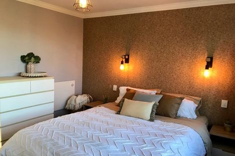 Photo of property in 5 Fitzroy Road, Fitzroy, New Plymouth, 4312