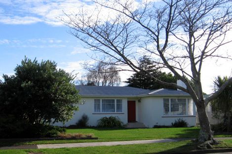 Photo of property in 35 Akaroa Avenue, Awapuni, Palmerston North, 4412