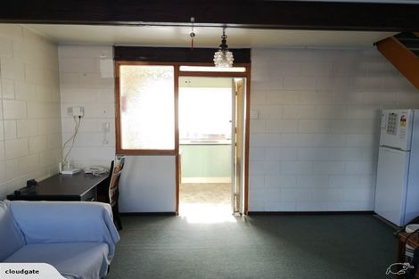 Photo of property in Lynbrae Court Flats, 20/4 Dr Taylor Terrace, Johnsonville, Wellington, 6037