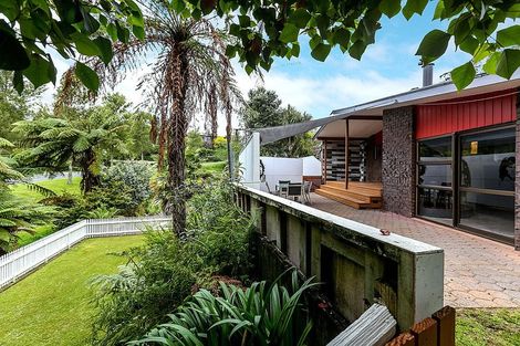 Photo of property in 7 Lombardy Place, Whalers Gate, New Plymouth, 4310
