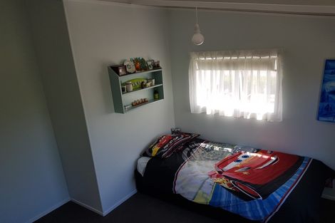 Photo of property in 2 Taihiki Road, Clarks Beach, 2122