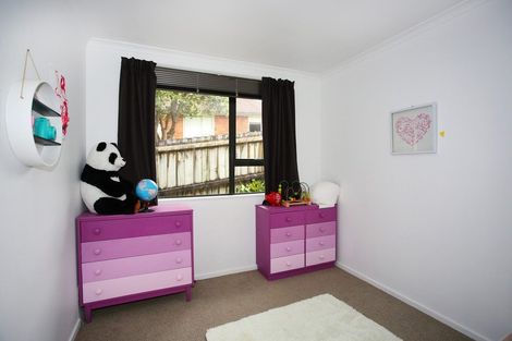 Photo of property in 11 George Arthur Place, Pukekohe, 2120