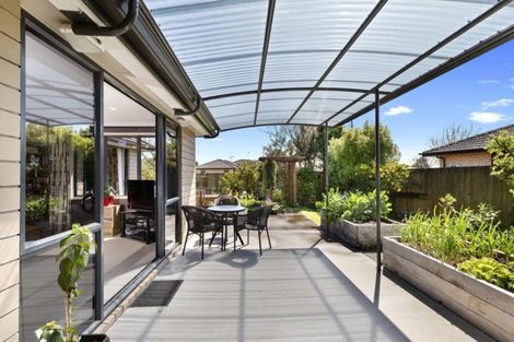 Photo of property in 1 Holly Place, Rototuna North, Hamilton, 3210