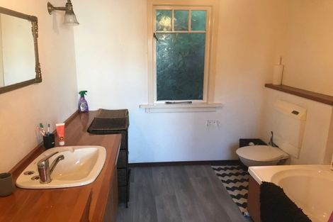 Photo of property in 1 Linwood Way, Island Bay, Wellington, 6023