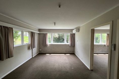 Photo of property in 60 Edmonton Road, Henderson, Auckland, 0612