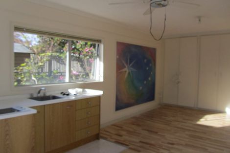 Photo of property in 1/36 Saddleback Rise, Murrays Bay, Auckland, 0630