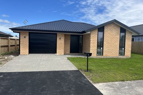 Photo of property in 68 Sholto Duncan Crescent, Halswell, Christchurch, 8025