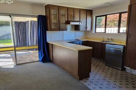 Photo of property in 5 Hillside Crescent, Westown, New Plymouth, 4310