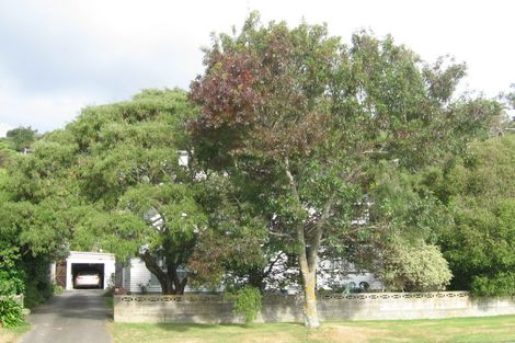 Photo of property in 90 Heretaunga Square, Silverstream, Upper Hutt, 5019