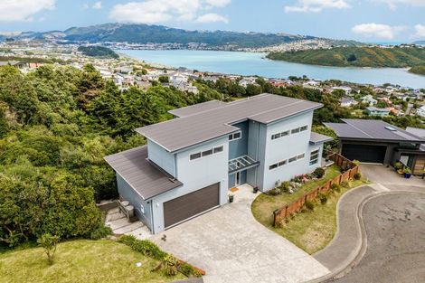 Photo of property in 5 Seascape View, Paremata, Porirua, 5024