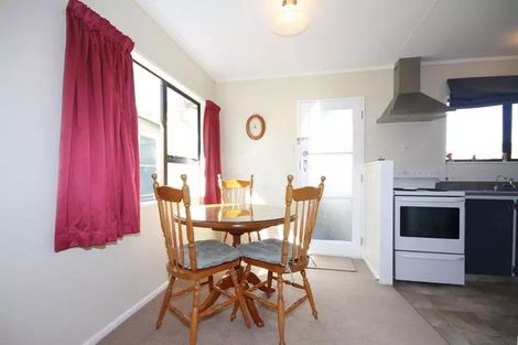 Photo of property in 16 Bens Place, Springvale, Whanganui, 4501