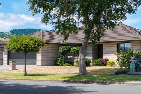 Photo of property in 81 Awatea Avenue, Paraparaumu, 5032