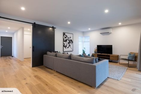 Photo of property in 13 Podgora Avenue, Kumeu, 0810