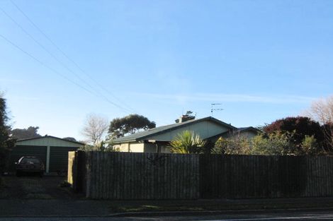 Photo of property in 335 Keyes Road, New Brighton, Christchurch, 8083