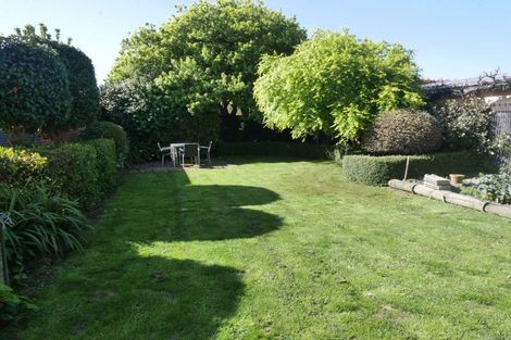 Photo of property in 28 Manor Place, Bryndwr, Christchurch, 8053