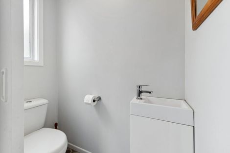 Photo of property in 2/5 Rainsford Street, Moturoa, New Plymouth, 4310