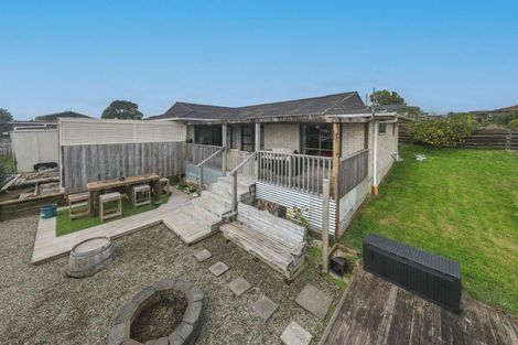 Photo of property in 55 Highland Park Drive, Highland Park, Auckland, 2010