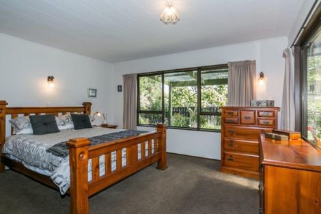 Photo of property in 2067 Taihape Road, Sherenden, Hastings, 4179