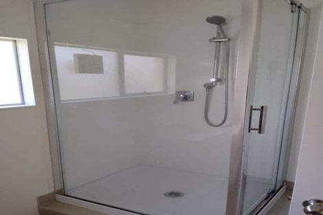 Photo of property in 4 Selwyn Avenue, Glen Eden, Auckland, 0602